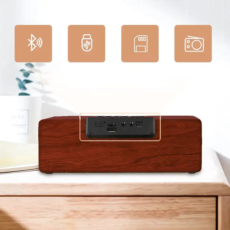 Réveil en bois foncé avec affichage LED et enceinte intégré