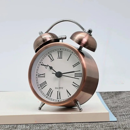 Réveil rond en métal cuivre avec motif floral vintage -  - reveil-vintage-design - []