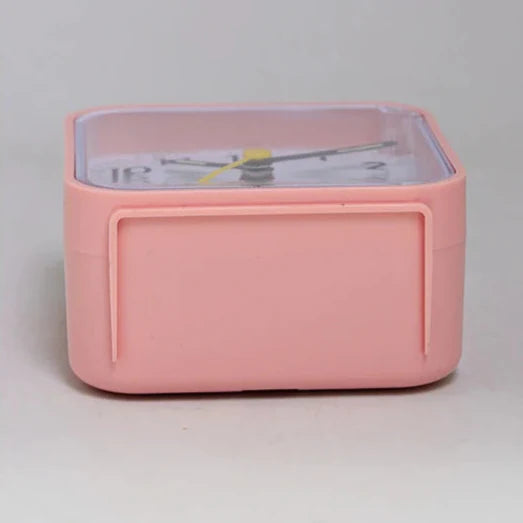 Réveil carré en plastique rose avec touches colorées -  - reveil-fille-rose - ["ado","enfant","r\u00e9veil enfant"]