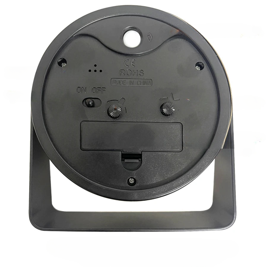 Réveil rond noir à chiffres dorés décoratifs -  - reveil-a-pile-design - ["analogique","digital","m\u00e9canique","petit","R\u00e9veil Analogique","r\u00e9veil digital","simple","voyage"]