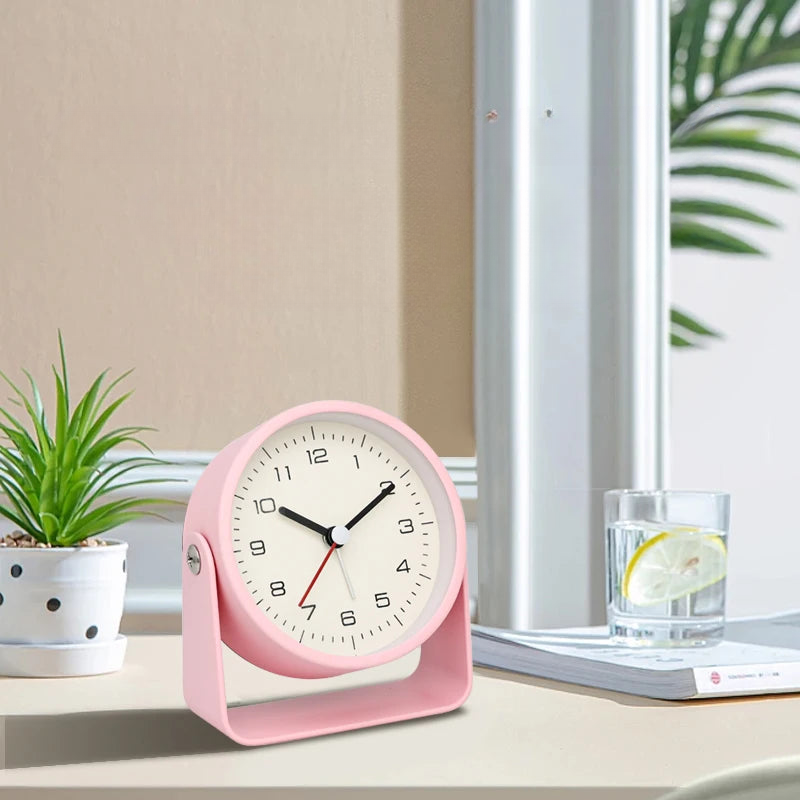 Réveil rond moderne en métal noir mat -  - reveil-analogique-trotteuse-silencieuse - ["analogique","m\u00e9canique","petit","simple","voyage"]