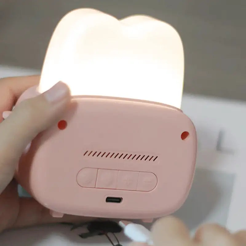 Minuterie numérique rose nuage en plastique brillant -  - reveil-fille-avec-veilleuse - ["enfant","lumineux","Radio R\u00e9veil Lumineux","r\u00e9veil enfant","veilleuse"]