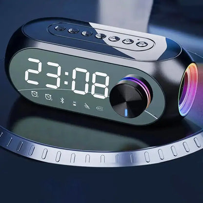 Radio réveil connecté noir avec enceinte lumineuse -  - radio-reveil-connecte-enceinte - ["ado","bluetooth","connect\u00e9","digital","lumineux","lumi\u00e8re","petit reveil","radio reveil connect\u00e9","Radio R\u00e9veil Lumineux","R\u00e9veil bluetooth","r\u00e9veil connect\u00e9","r\u00e9veil digital","simple","voyage"]