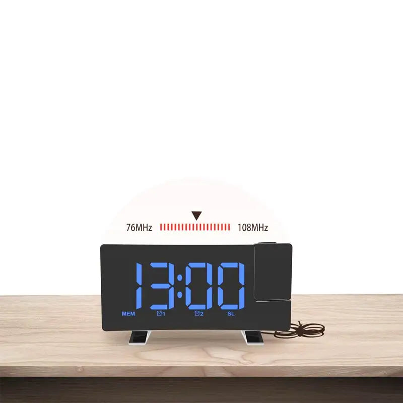 Radio réveil numérique noir à projection bleue LED -  - radio-reveil-projecteur-bleu - ["digital","lumineux","num\u00e9rique","petit","petit reveil","projecteur","radio reveil projecteur","Radio R\u00e9veil Lumineux","r\u00e9veil digital","r\u00e9veil projecteur","simple"]