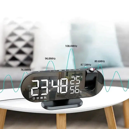 Radio réveil numérique noir avec projecteur et météo -  - radio-reveil-projecteur-plafond - ["connect\u00e9","digital","intelligent","num\u00e9rique","petit","projecteur","radio reveil connect\u00e9","radio reveil projecteur","r\u00e9veil connect\u00e9","r\u00e9veil digital","r\u00e9veil projecteur","simple"]