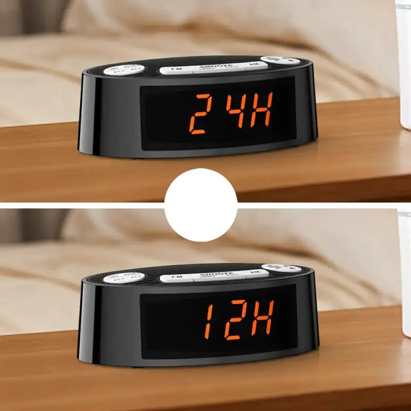 Radio réveil ovale noir à LED orange -  - radio-reveil-connecte-heure - ["connect\u00e9","digital","lumineux","num\u00e9rique","petit reveil","radio reveil","radio r\u00e9veil connect\u00e9","Radio R\u00e9veil Lumineux","r\u00e9veil connect\u00e9","r\u00e9veil digital","simple"]