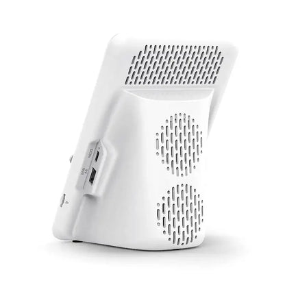 Radio réveil rectangulaire gris métal avec charge induction -  - radio-reveil-connecte-induction - ["bluetooth","chargeur induction","connect\u00e9","digital","num\u00e9rique","petit reveil","radio reveil connect\u00e9","R\u00e9veil bluetooth","r\u00e9veil chargeur induction","r\u00e9veil connect\u00e9","r\u00e9veil digital","simple"]