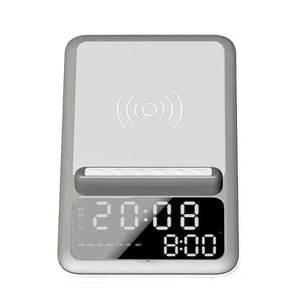 Radio réveil rectangulaire gris métal avec charge induction -  - radio-reveil-connecte-induction - ["bluetooth","chargeur induction","connect\u00e9","digital","num\u00e9rique","petit reveil","radio reveil connect\u00e9","R\u00e9veil bluetooth","r\u00e9veil chargeur induction","r\u00e9veil connect\u00e9","r\u00e9veil digital","simple"]