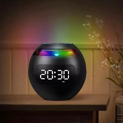 Radio réveil rond noir avec éclairage arc-en-ciel -  - radio-reveil-connecte-avec-fonction-lumineuse - ["bluetooth","connect\u00e9","digital","lumineux","lumi\u00e8re","num\u00e9rique","petit reveil","plastique","radio reveil connect\u00e9","Radio R\u00e9veil Lumineux","R\u00e9veil bluetooth","r\u00e9veil connect\u00e9","r\u00e9veil digital","simple"]