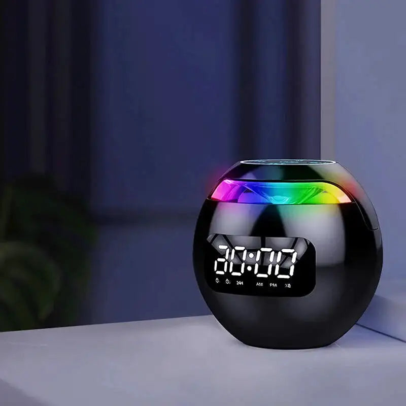 Radio réveil rond noir avec éclairage arc-en-ciel -  - radio-reveil-connecte-avec-fonction-lumineuse - ["bluetooth","connect\u00e9","digital","lumineux","lumi\u00e8re","num\u00e9rique","petit reveil","plastique","radio reveil connect\u00e9","Radio R\u00e9veil Lumineux","R\u00e9veil bluetooth","r\u00e9veil connect\u00e9","r\u00e9veil digital","simple"]