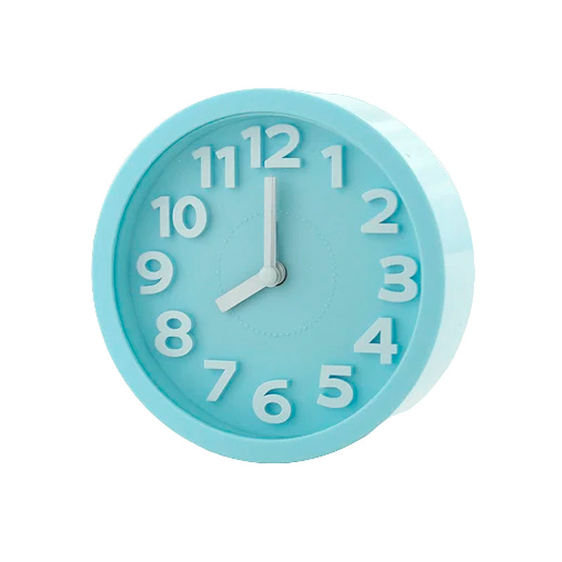 Réveil rond bleu mat avec chiffres en relief -  - reveil-a-pile-de-couleur - ["analogique","enfant","Jour Nuit","petit","R\u00e9veil Analogique","r\u00e9veil enfant","simple","voyage"]