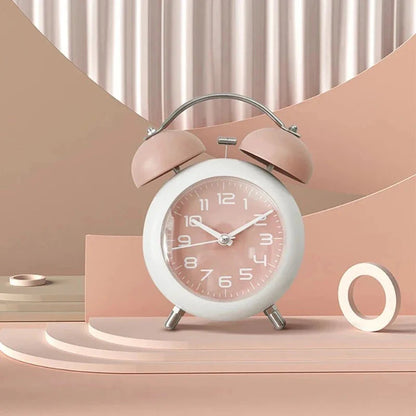 Réveil rond vert et blanc à double cloche métal -  - reveil-ado-a-pile - ["ado","analogique","petit reveil","R\u00e9veil Analogique","simple","vintage"]