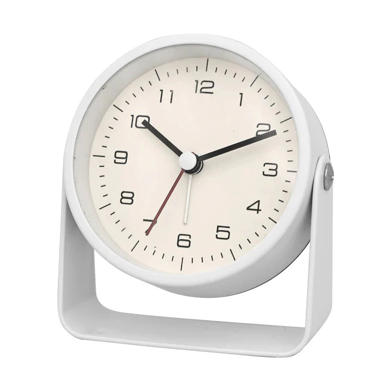 Réveil rond moderne en métal noir mat -  - reveil-analogique-trotteuse-silencieuse - ["analogique","m\u00e9canique","petit","simple","voyage"]