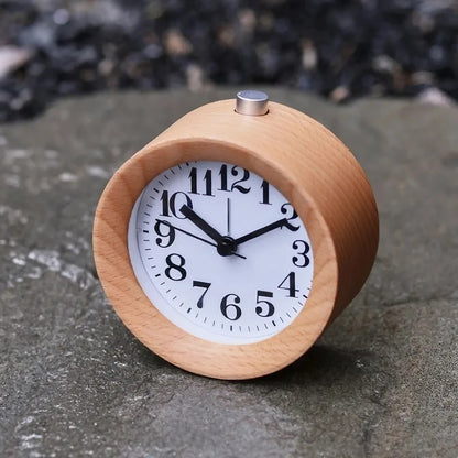 Réveil rond en bois clair naturel massif -  - reveil-bois-aiguilles - ["analogique","petit","radio bois","radio reveil bois","simple","vintage"]