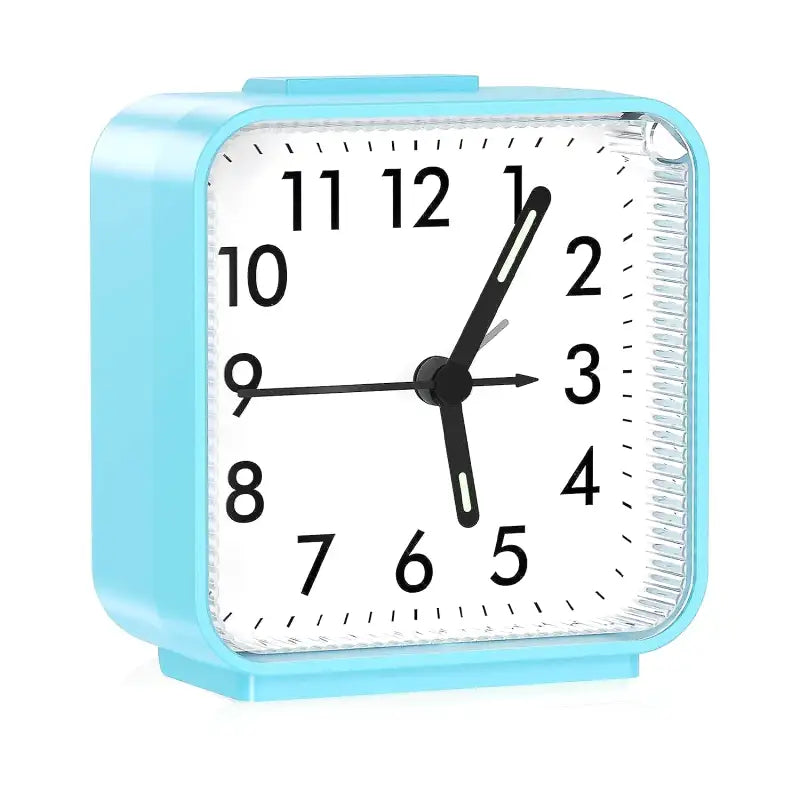 Réveil carré blanc moderne à aiguilles lumineuses -  - reveil-a-pile-quartz-lumineux - ["analogique","Jour Nuit","lumineux","petit reveil","Radio R\u00e9veil Lumineux","R\u00e9veil Analogique","simple","voyage"]