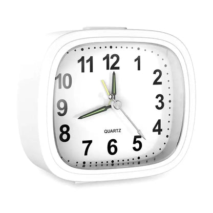 Réveil carré noir en plastique brillant à chiffres larges -  - reveil-simple-et-efficace - []