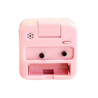 Réveil carré noire à chiffres contrastés -  - reveil-simple-avec-pile - ["carr\u00e9","Jour Nuit","pile","voyage"]