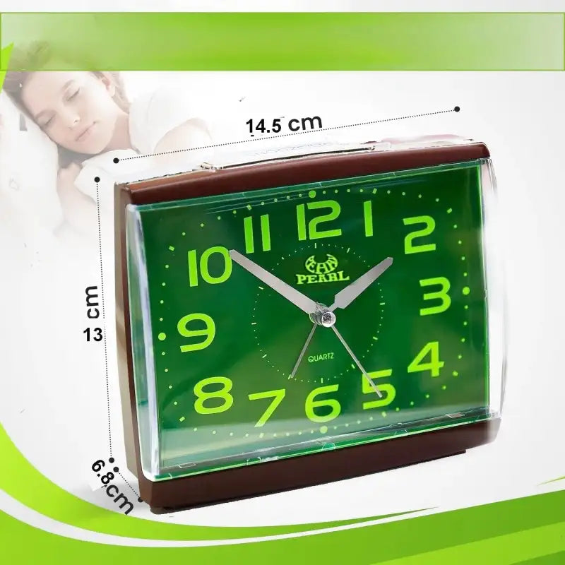 Réveil carré quartz vert avec chiffres blancs contrastés