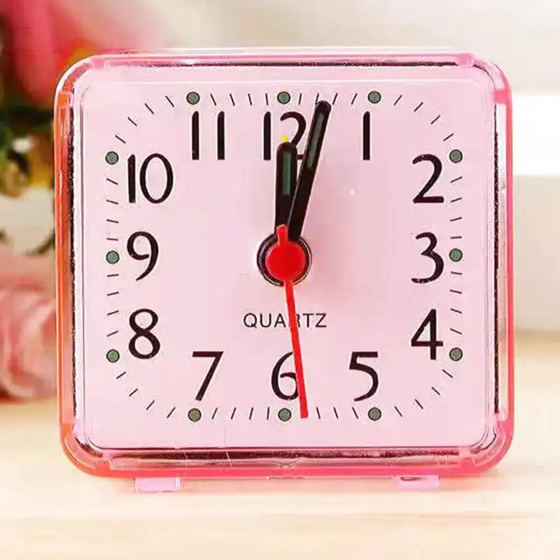 Réveil carré transparent avec mécanisme apparent