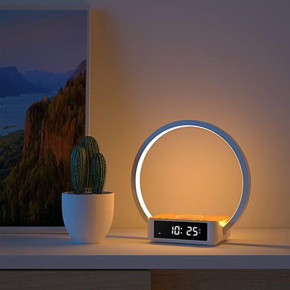 Réveil lumineux circulaire bois avec chargeur sans fil -  - reveil-chargeur-induction-design - ["bois","connect\u00e9","digital","lumineux","lumi\u00e8re","radio reveil","radio reveil bois","r\u00e9veil connect\u00e9","simple"]