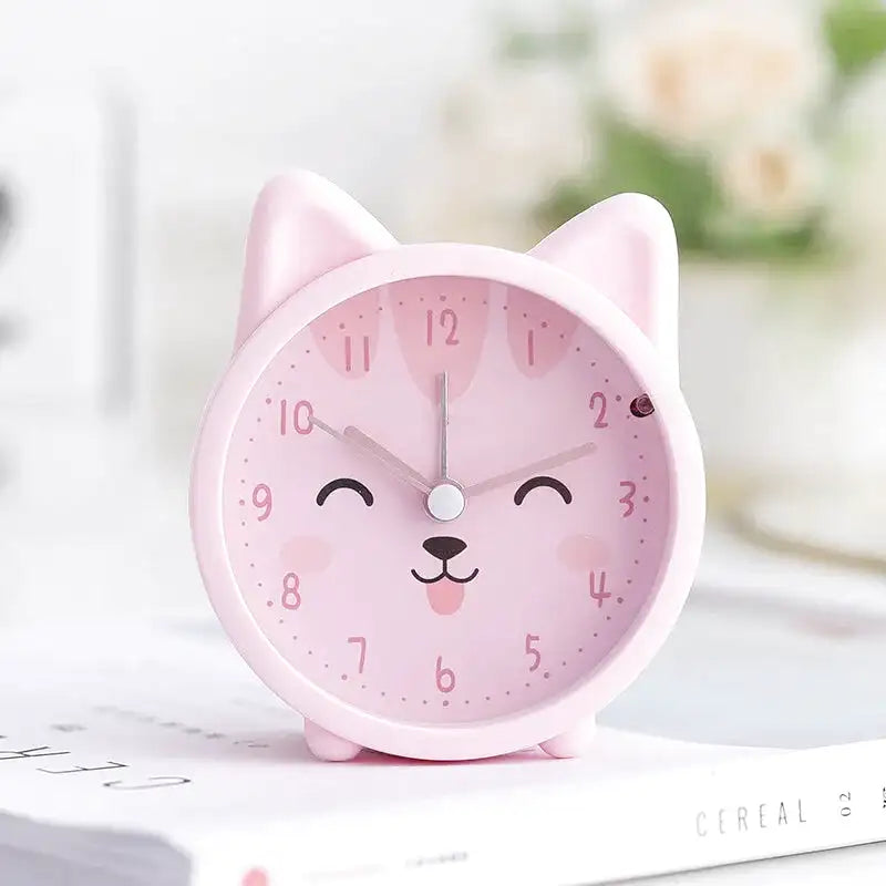 Réveil chat rond en plastique beige avec oreilles