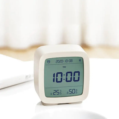 Réveil compact beige avec écran LCD multifonction