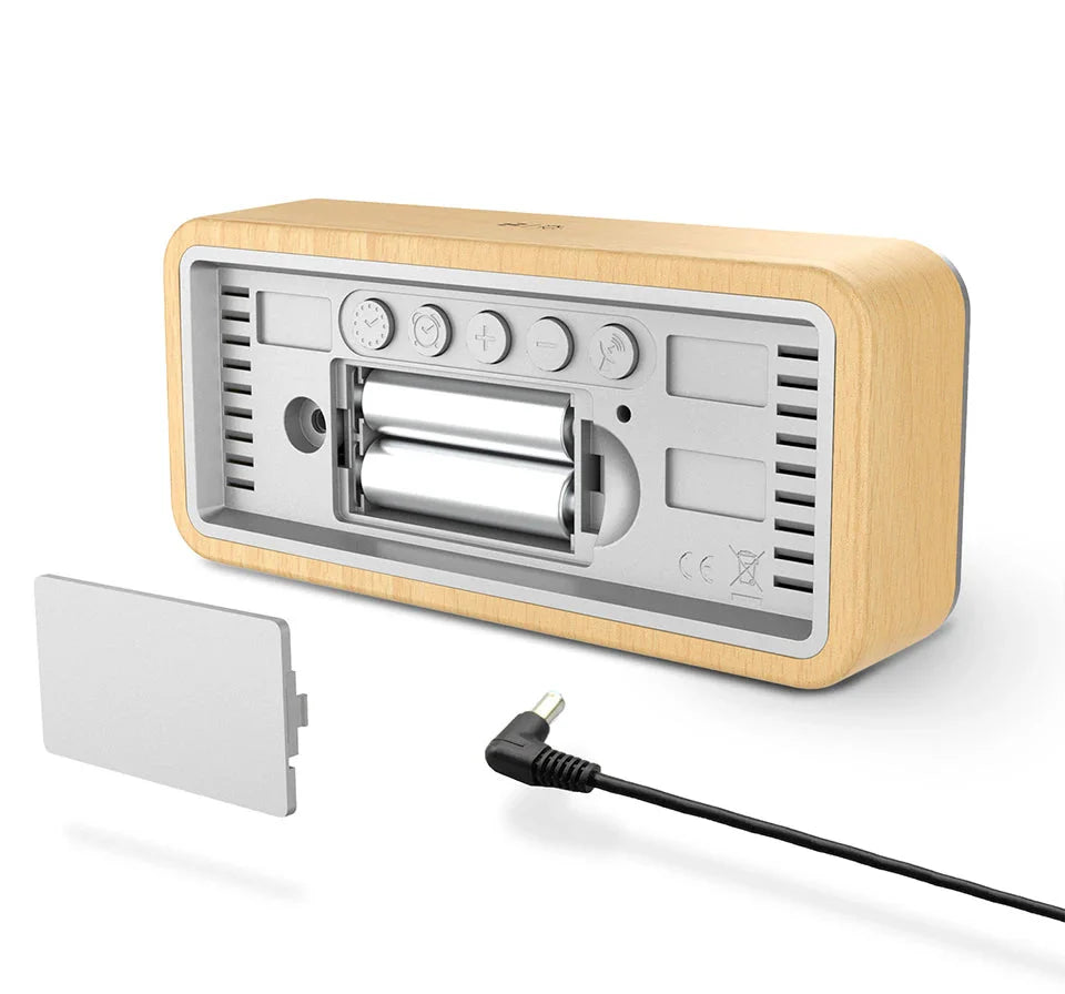 Station radio connectée avec affichage couleur et finition bois -  - reveil-connecte-intelligent - ["connect\u00e9","digital","lumineux","num\u00e9rique","radio bois","radio reveil bois","simple"]