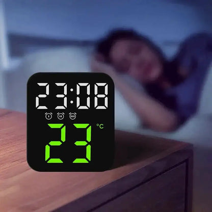 Réveil cube numérique noir avec affichage LED vert
