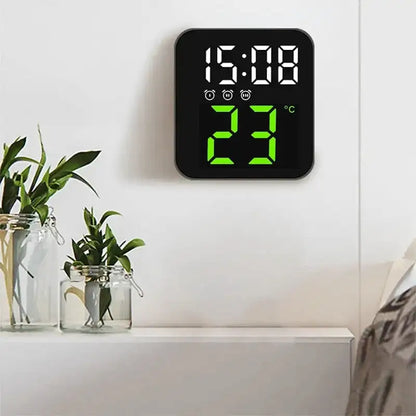 Réveil cube numérique noir avec affichage LED vert