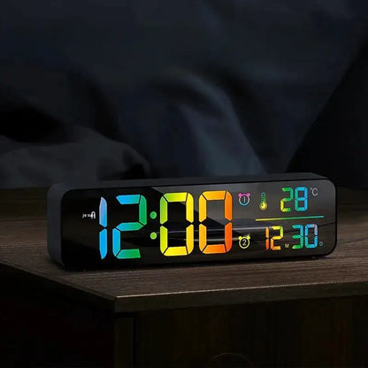 Réveil digital blanc à affichage LED multicolore