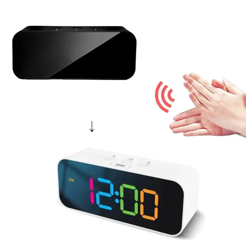 Réveil digital blanc à chiffres multicolores grand format