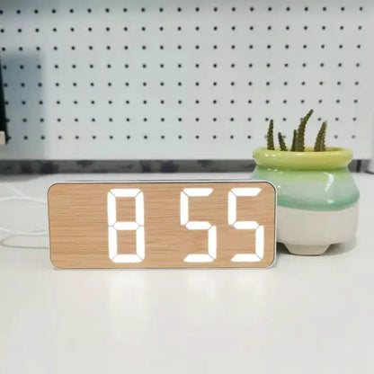 Réveil digital rectangulaire en bois clair naturel