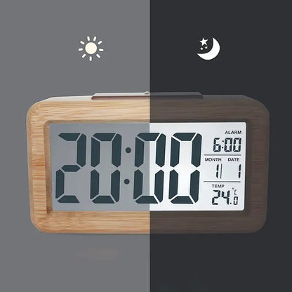 Réveil digital rectangulaire en bois naturel