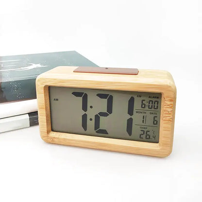 Réveil digital rectangulaire en bois naturel