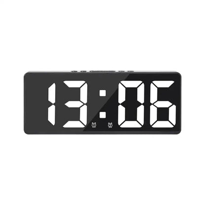 Réveil digital rectangulaire en plastique noir à LED verte