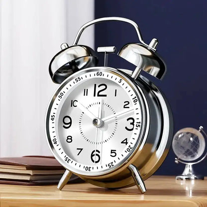 Réveil double cloche en métal argenté rétro