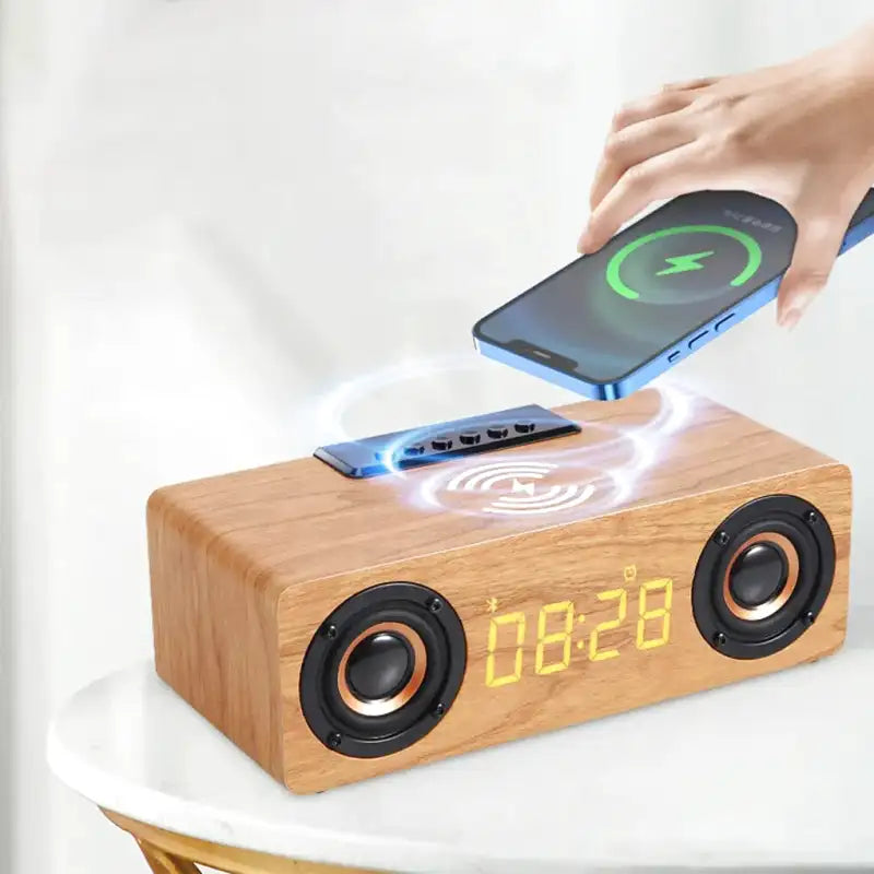 Réveil en bois rectangulaire avec horloge LED et enceinte