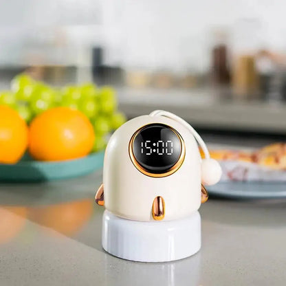 Réveil robot arrondi crème avec afficheur numérique -  - reveil-enfant-fusee - ["enfant","num\u00e9rique","petit","r\u00e9veil digital","simple"]