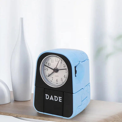 Réveil robot ludique en plastique bleu ciel -  - reveil-enfant-ludique - ["analogique","enfant","gar\u00e7on","ludique","petit","plastique","r\u00e9veil enfant"]