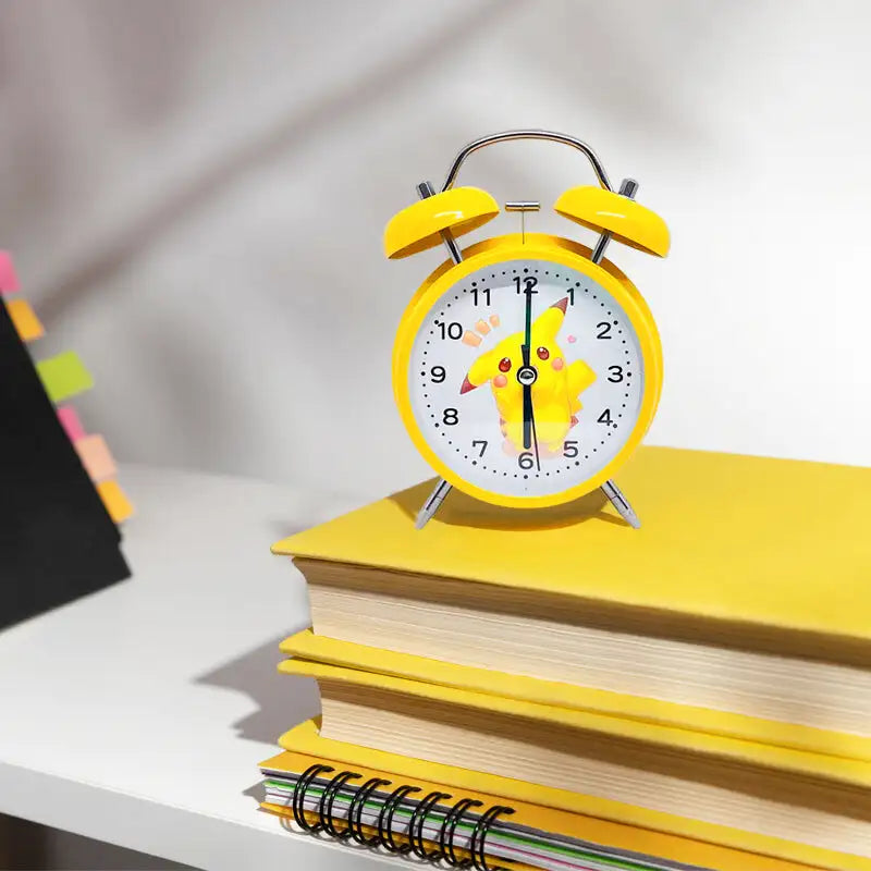 Réveil jaune vintage en métal avec personnage animé - Comptoir du Réveil - 