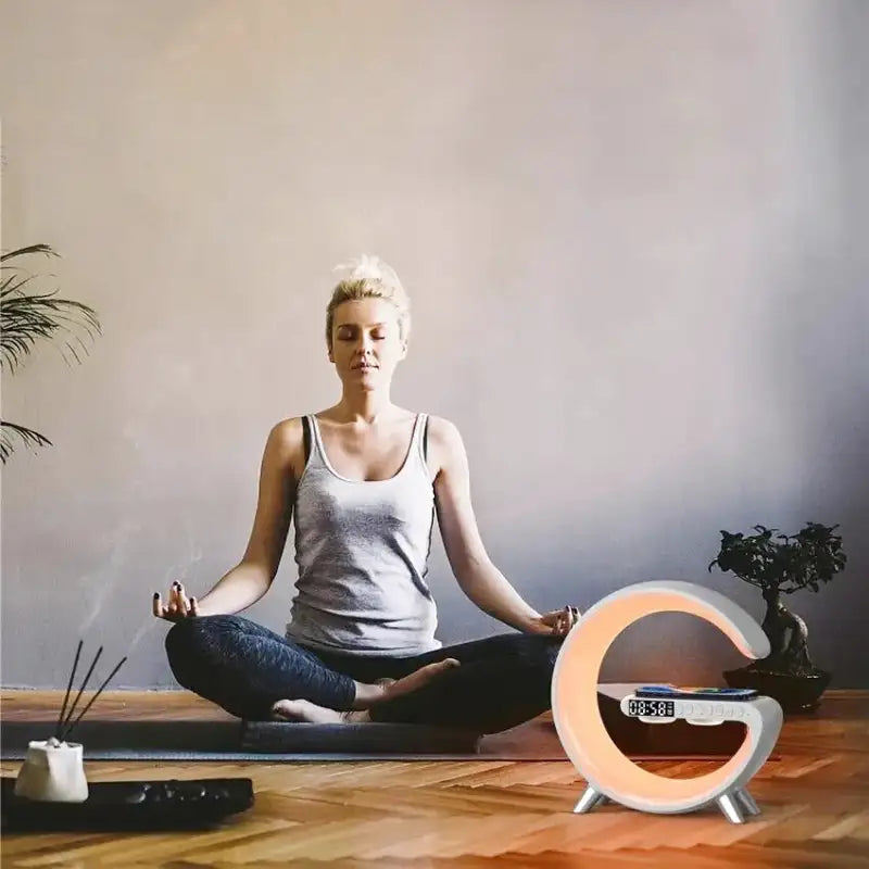 Réveil LED arc-en-ciel en forme de croissant -  - reveil-lumineux-musique - ["bluetooth","lumineux","Radio R\u00e9veil Lumineux","R\u00e9veil bluetooth","veilleuse"]