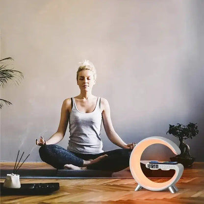 Réveil LED arc-en-ciel en forme de croissant -  - reveil-lumineux-musique - ["bluetooth","lumineux","Radio R\u00e9veil Lumineux","R\u00e9veil bluetooth","veilleuse"]