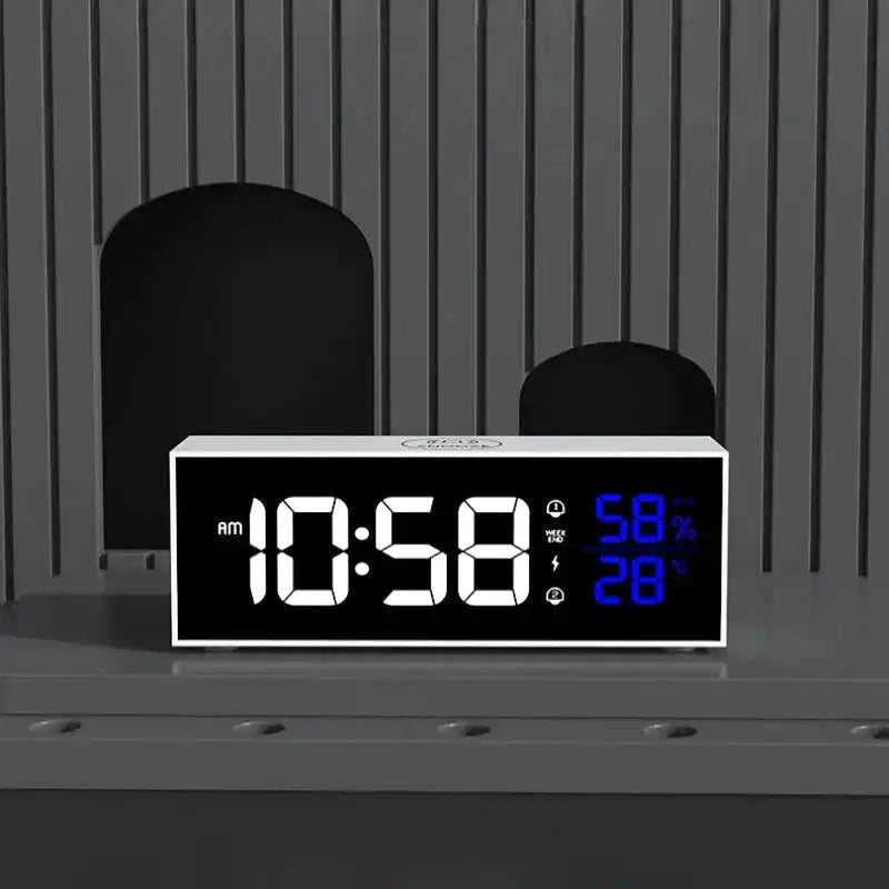 Réveil LED rectangulaire blanc avec température et humidité -  - reveil-digital-gros-chiffres - ["digital","lumineux","num\u00e9rique","petit reveil","r\u00e9veil digital","simple"]