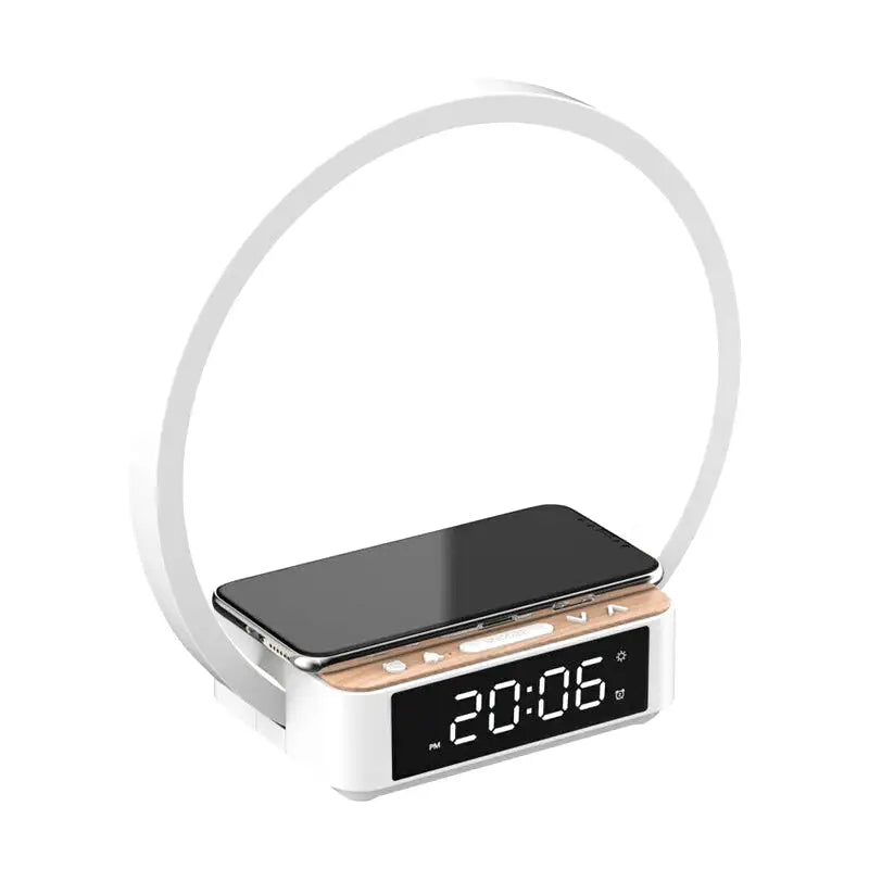 Réveil lumineux circulaire bois avec chargeur sans fil -  - reveil-chargeur-induction-design - ["bois","connect\u00e9","digital","lumineux","lumi\u00e8re","radio reveil","radio reveil bois","r\u00e9veil connect\u00e9","simple"]