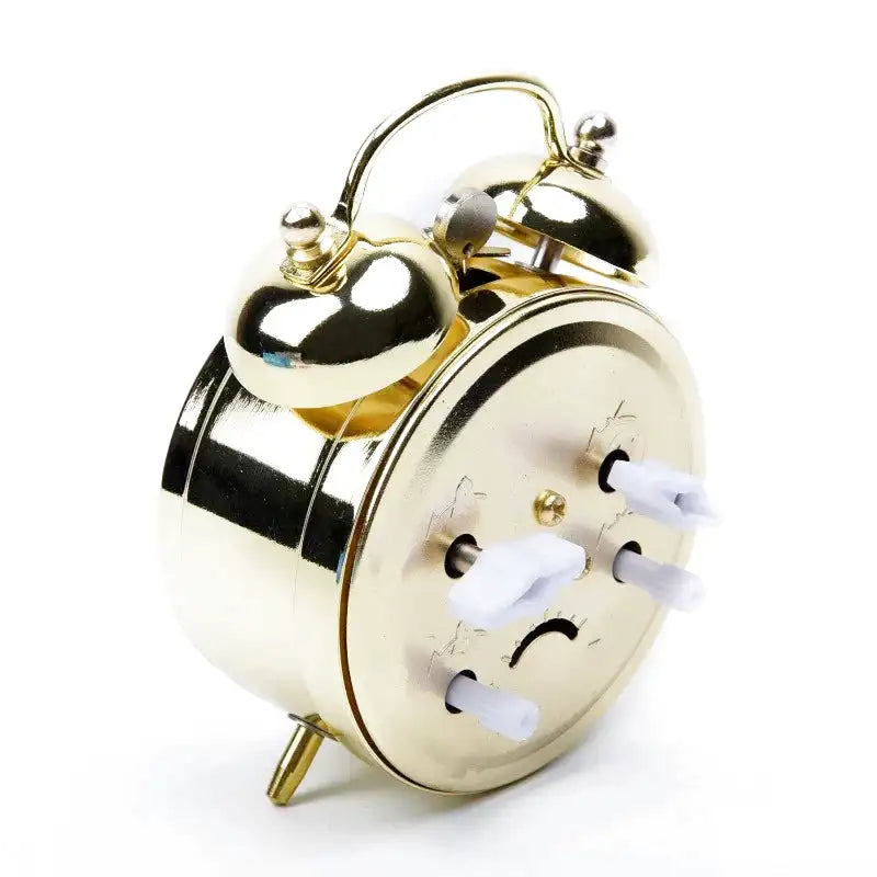 Réveil mécanique doré style rétro à doubles cloches -  - reveil-mecanique-avec-cloches - ["analogique","Jour Nuit","lumineux","Radio R\u00e9veil Lumineux","R\u00e9veil Analogique"]