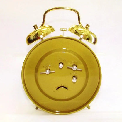 Réveil vintage doré avec illustrations d’enfants -  - reveil-mecanique-double-cloche - ["analogique","Jour Nuit","R\u00e9veil Analogique"]