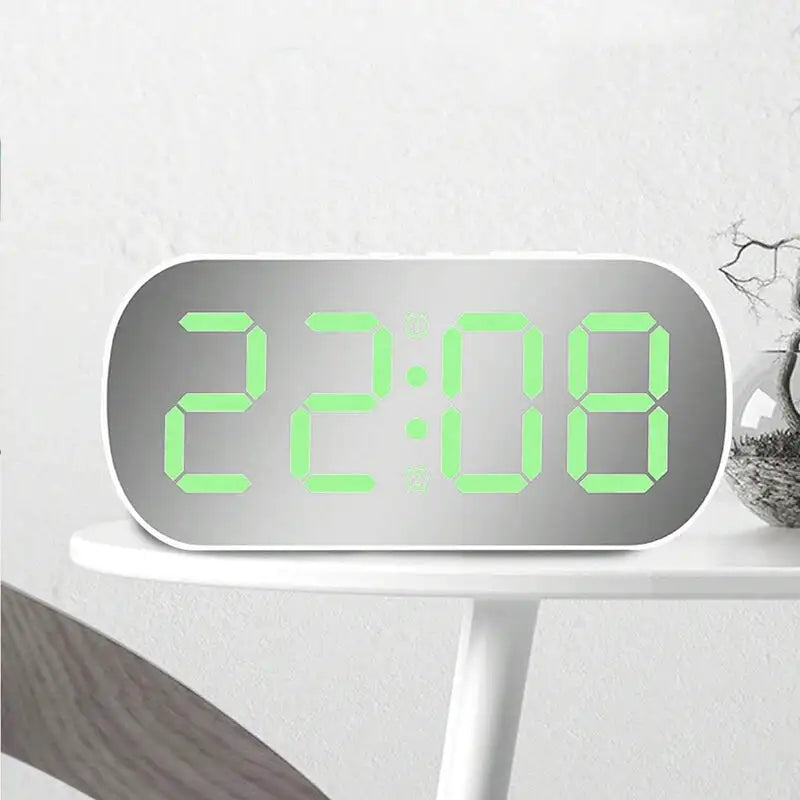 Réveil numérique argenté à grands chiffres LED verts -  - reveil-lumineux-gros-chiffres - ["lumineux","Radio R\u00e9veil Lumineux"]