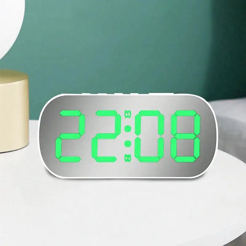 Réveil numérique argenté à grands chiffres LED verts -  - reveil-lumineux-gros-chiffres - ["lumineux","Radio R\u00e9veil Lumineux"]