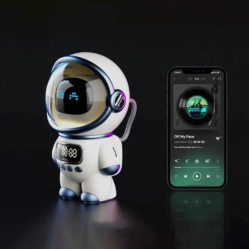 Réveil numérique astronaute en plastique blanc et bleu -  - reveil-garcon-ado - ["ado","bluetooth","gar\u00e7on","intelligent","Jour Nuit","R\u00e9veil bluetooth","veilleuse"]