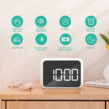 Réveil numérique blanc à affichage LED contrasté -  - reveil-numerique-petit-format - ["voyage"]